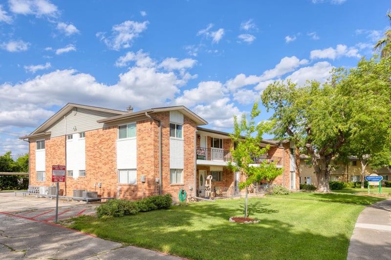 201 Silver Sands DR #8, San Antonio, TX 78216