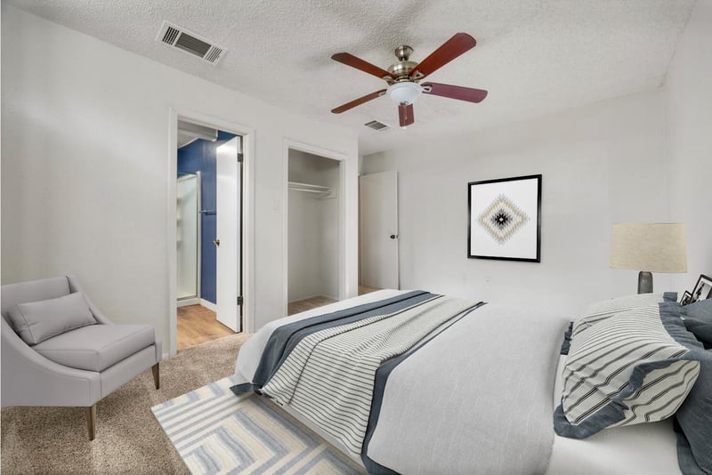 27 Marina CIR, Wimberley, TX 78676