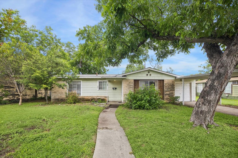 458 Basswood DR, San Antonio, TX 78213
