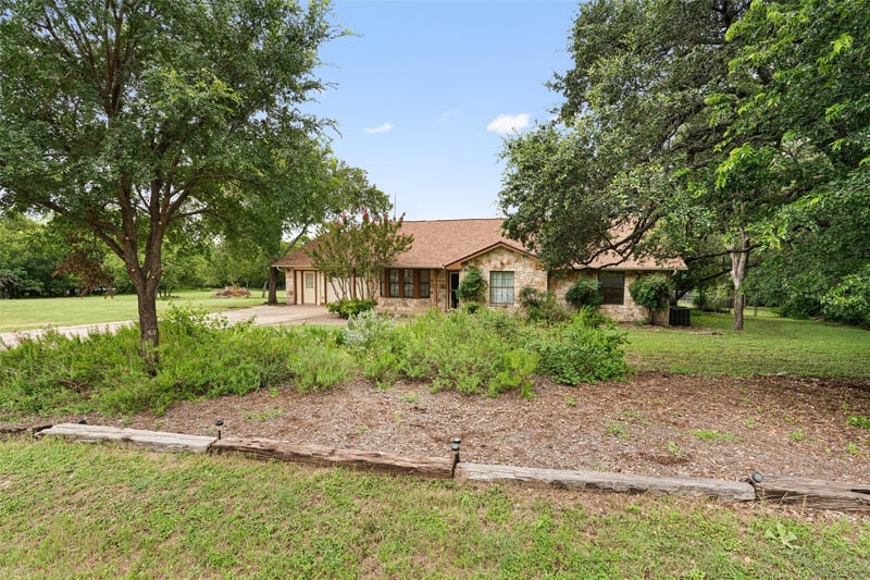 605 Oak Crest LN, Georgetown, TX 78628