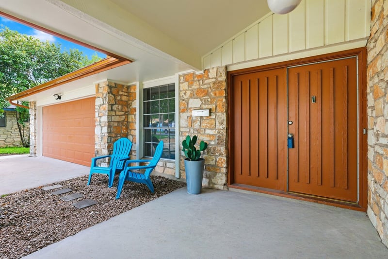 9907 Oak Hollow DR, Austin, TX 78758
