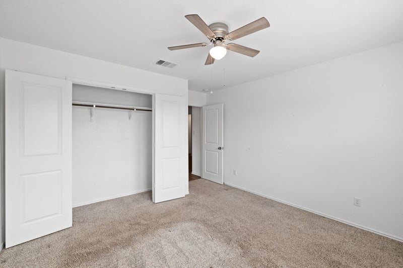 705 Bluejack Way, Hutto, TX 78634