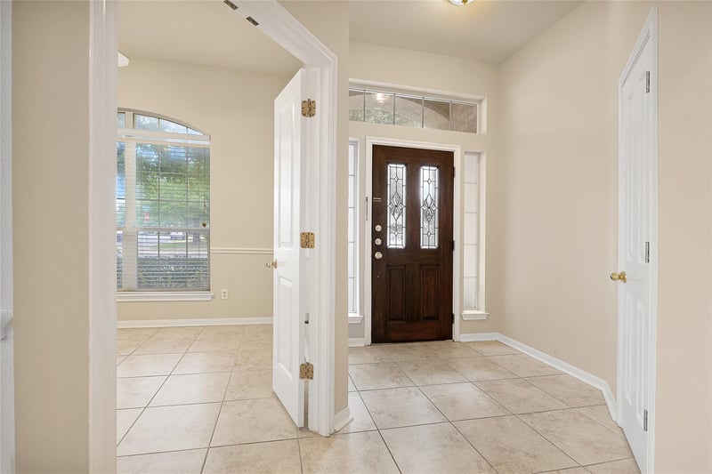 9000 Deurne DR, Round Rock, TX 78681