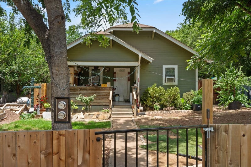 905 10th ST, Georgetown, TX 78626