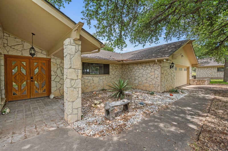109 Sunset CIR, Burnet, TX 78611