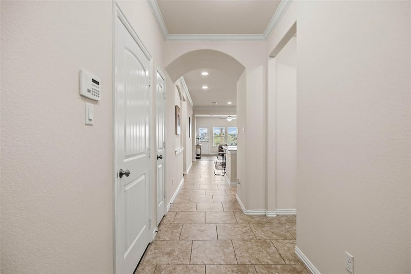 536 Rancho Verde DR, Leander, TX 78641