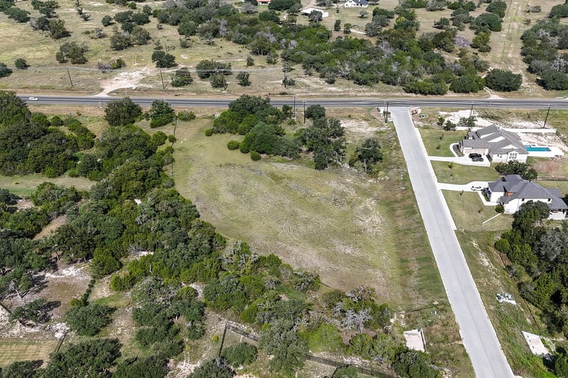 100 Spence LN, Liberty Hill, TX 78642