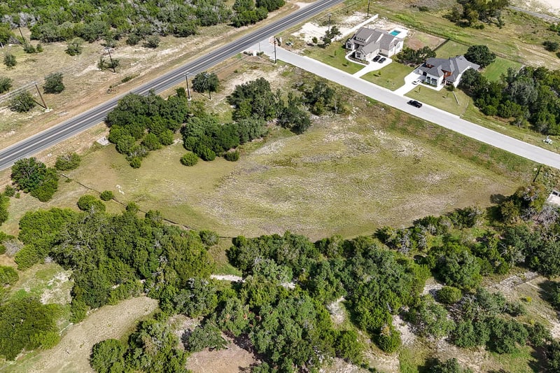 100 Spence LN, Liberty Hill, TX 78642