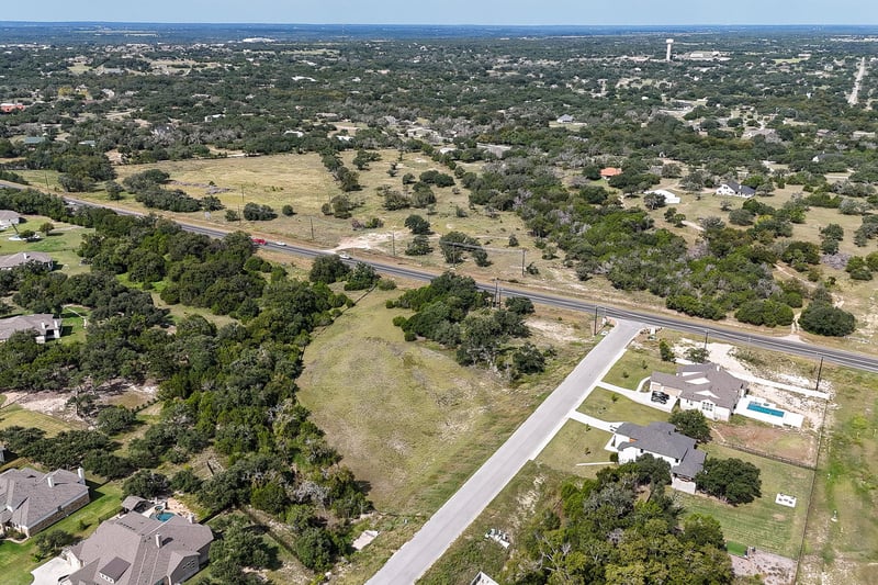 100 Spence LN, Liberty Hill, TX 78642
