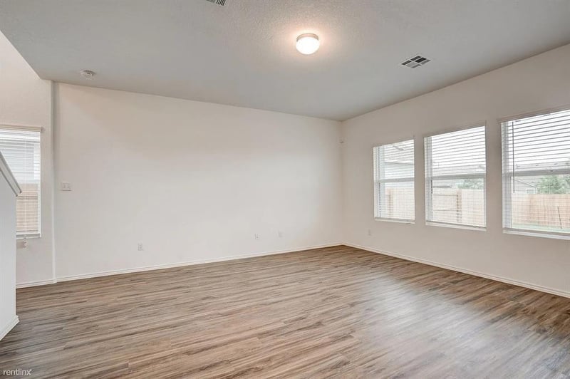 209 Majestic Cedar DR, Liberty Hill, TX 78642