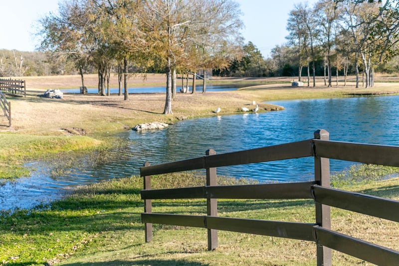 172 Kingswood DR, Bastrop, TX 78602