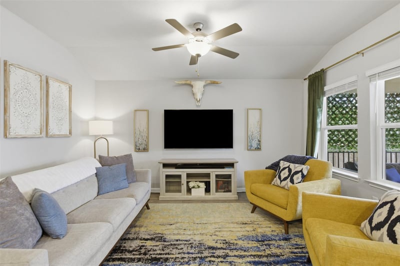 144 El Capitan Loop, Dripping Springs, TX 78620