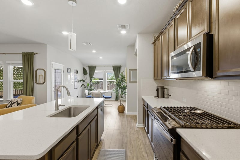 144 El Capitan Loop, Dripping Springs, TX 78620