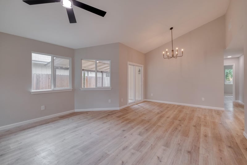 905 Wickfield LN, Austin, TX 78753