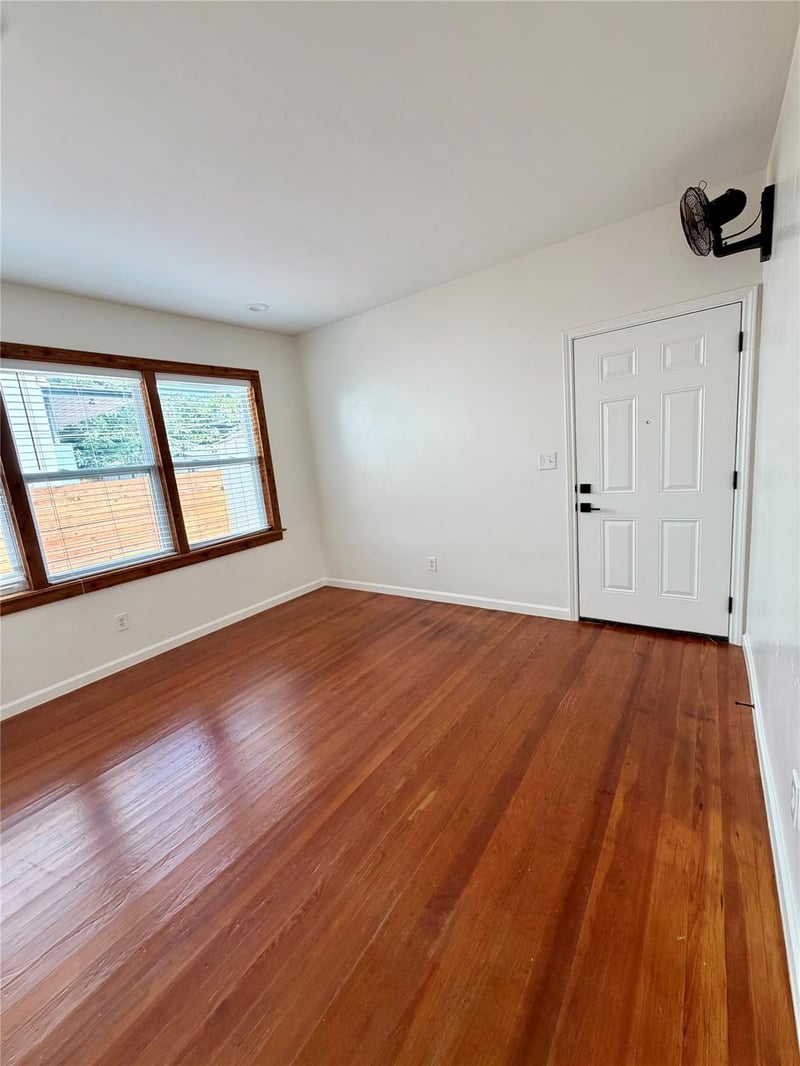 2513 Cesar Chavez ST, Austin, TX 78702