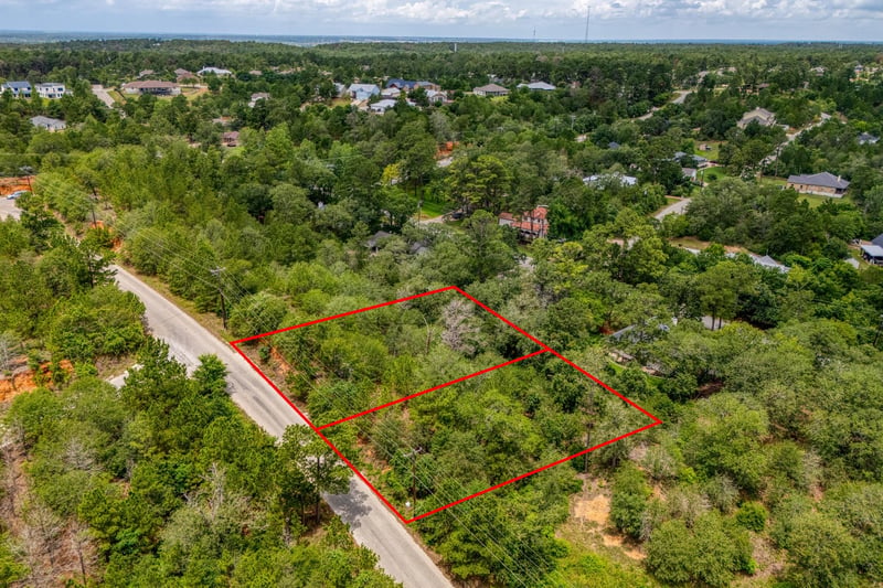 110 Pahalawe LN, Bastrop, TX 78602
