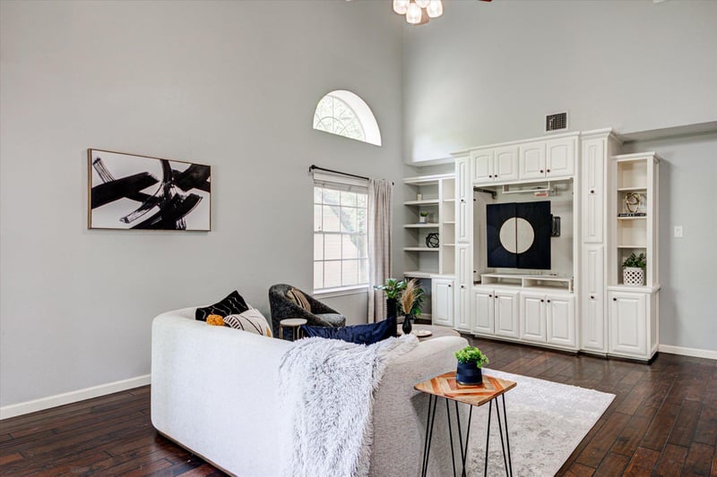 8303 Edgemoor PL, Austin, TX 78749