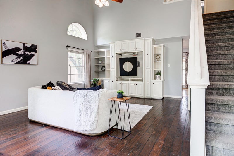 8303 Edgemoor PL, Austin, TX 78749