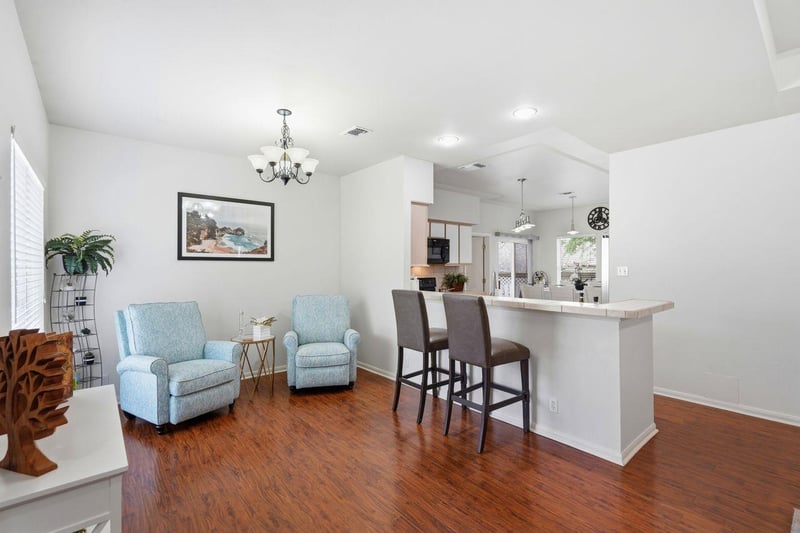 267 Mooring CIR #A, Lakeway, TX 78734