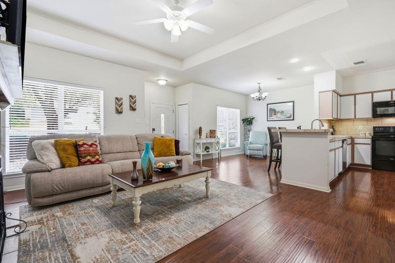 267 Mooring CIR #A, Lakeway, TX 78734