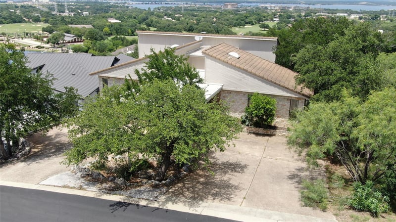 808 Ox Bow, Horseshoe Bay, TX 78657