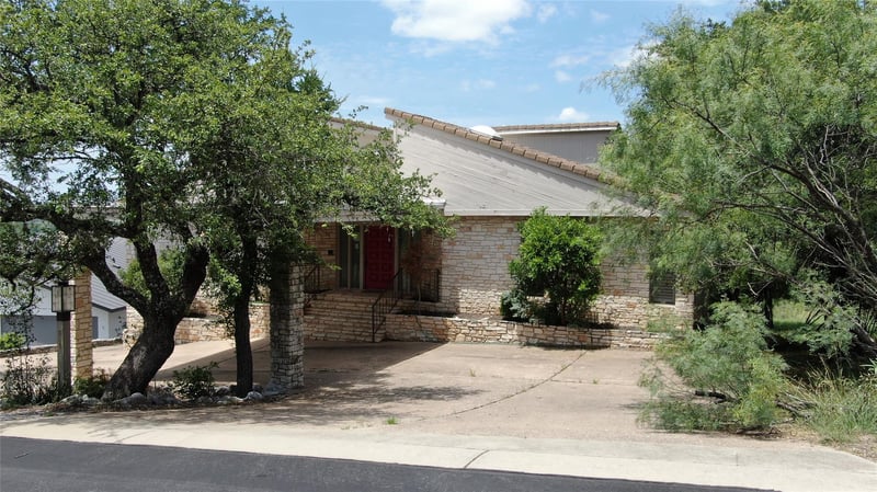 808 Ox Bow, Horseshoe Bay, TX 78657