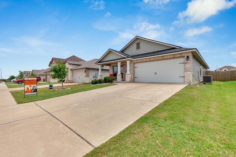 119 Beth Ann Loop, Taylor, TX 76574
