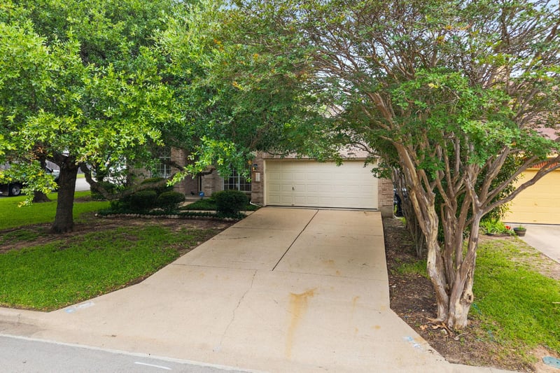 707 Ridge View DR, Leander, TX 78641