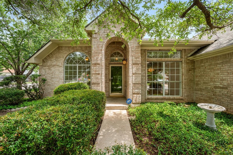 707 Ridge View DR, Leander, TX 78641