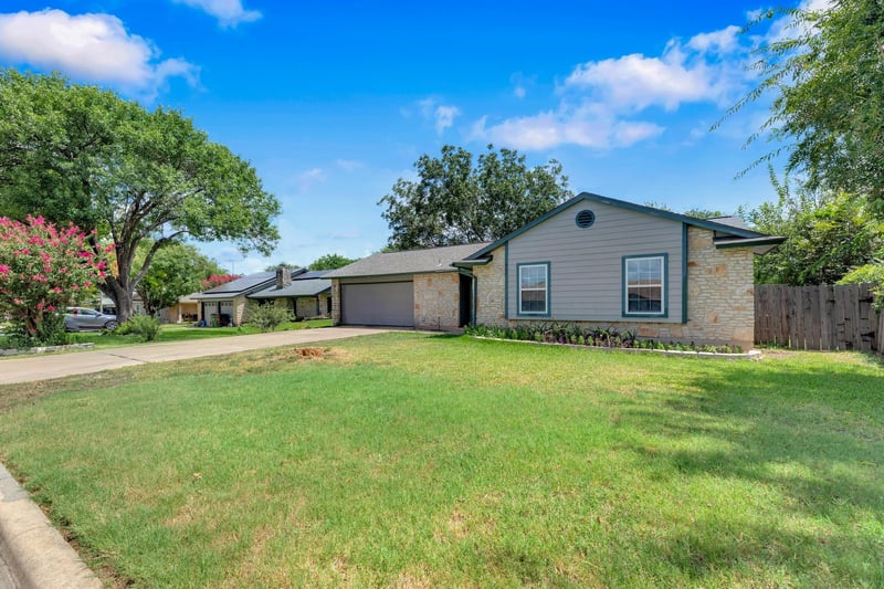 607 Garden Path CV, Round Rock, TX 78664