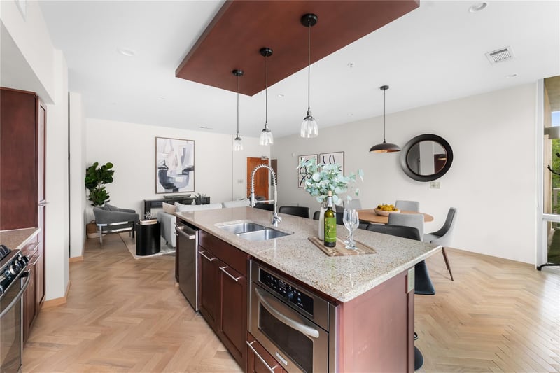 1600 Barton Springs RD #5301, Austin, TX 78704