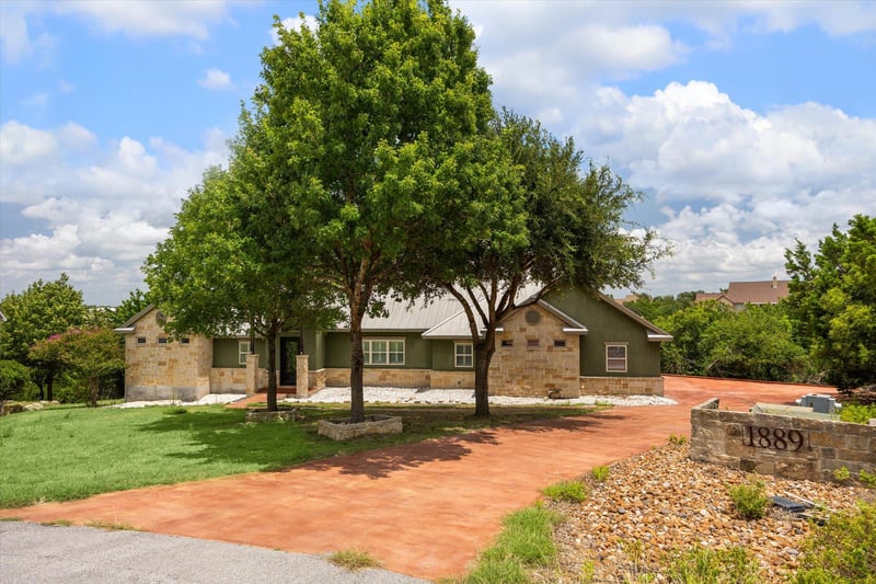 1889 Rush CRK, Canyon Lake, TX 78133