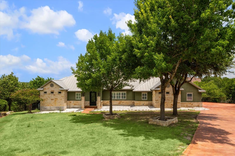 1889 Rush CRK, Canyon Lake, TX 78133