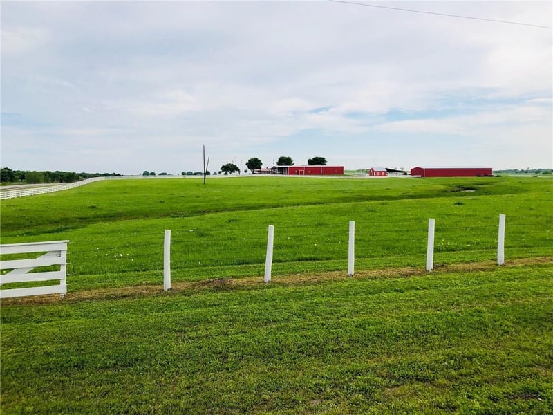 5300 County Road 424, Taylor, TX 76574