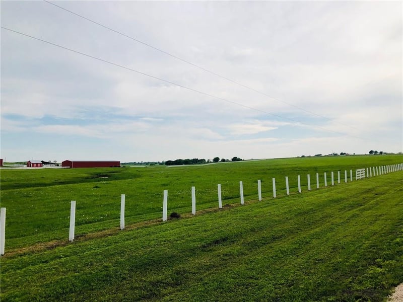 5300 County Road 424, Taylor, TX 76574