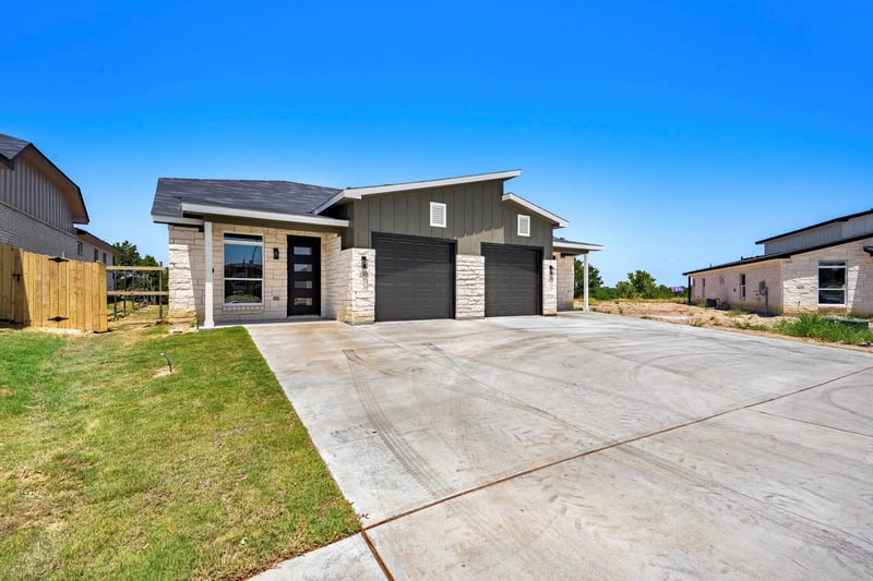 1301 Lone Pine Way, Killeen, TX 76543