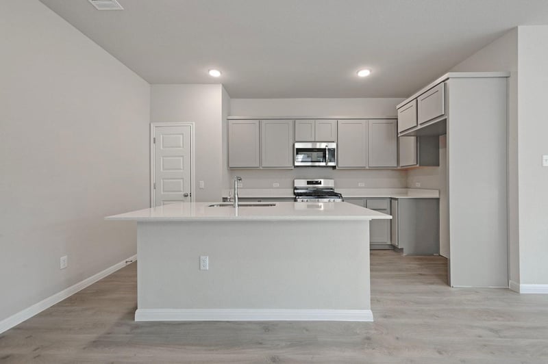 227 Hornet ST, Elgin, TX 78621