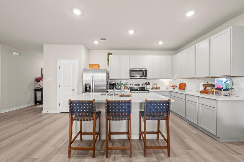 237 Little Green TRL, Jarrell, TX 76537