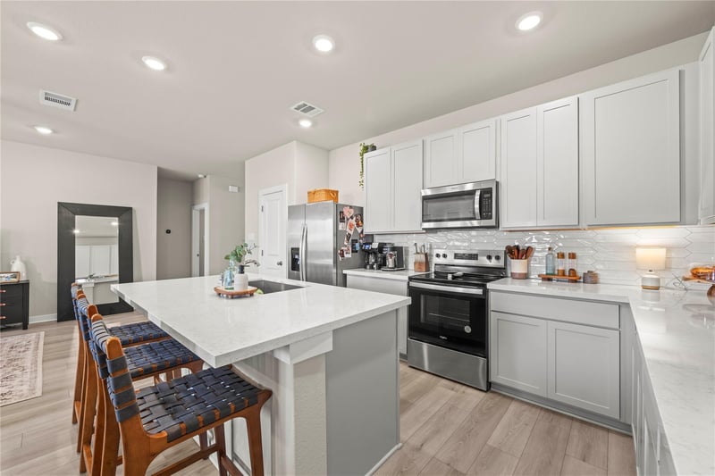 237 Little Green TRL, Jarrell, TX 76537