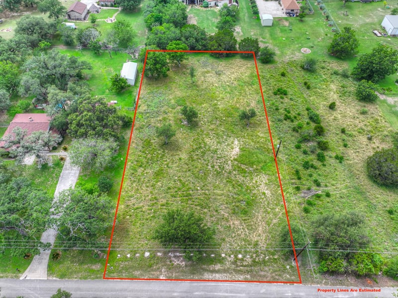 641 Rainbow RDG, Canyon Lake, TX 78133