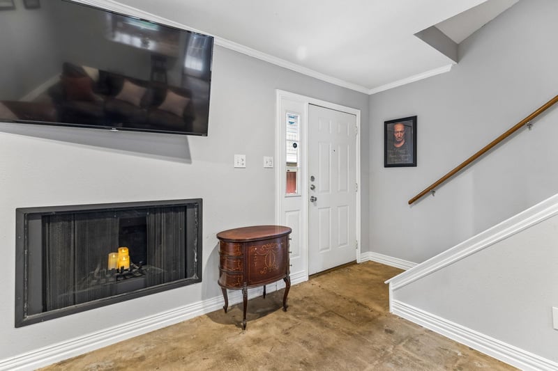 842 Banister LN, Austin, TX 78704