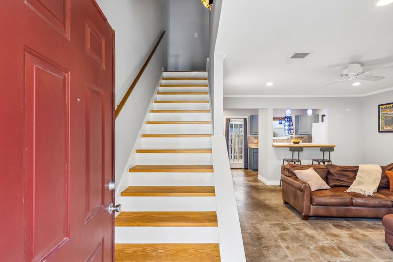 842 Banister LN, Austin, TX 78704
