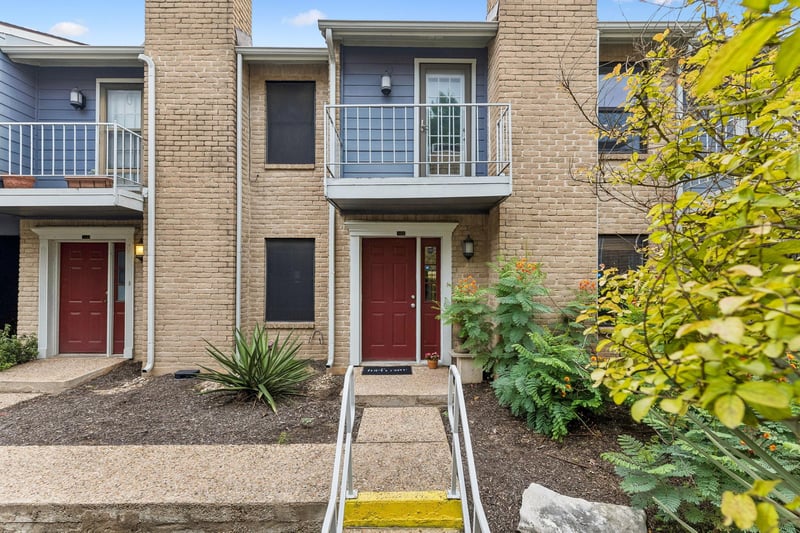 842 Banister LN, Austin, TX 78704