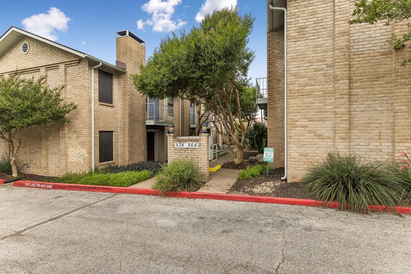 842 Banister LN, Austin, TX 78704