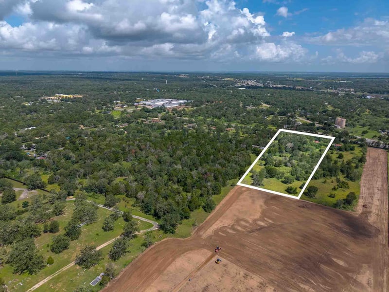 239 State Highway 21 Hw, Cedar Creek, TX 78612