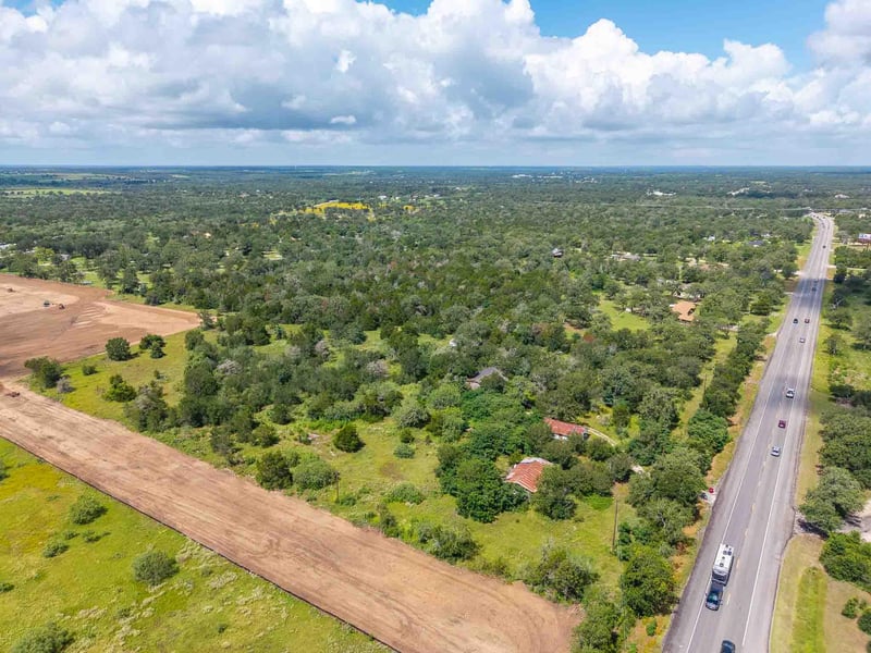 239 State Highway 21 Hw, Cedar Creek, TX 78612