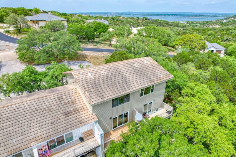 801 Grassy Knoll #B, Horseshoe Bay, TX 78657