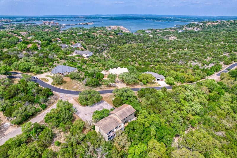 801 Grassy Knoll #B, Horseshoe Bay, TX 78657