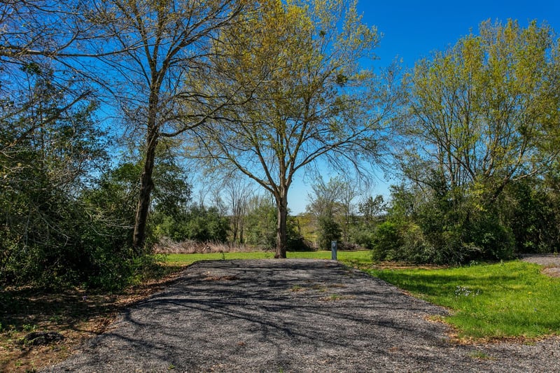 9405 Fm 60 , Caldwell, TX 77836