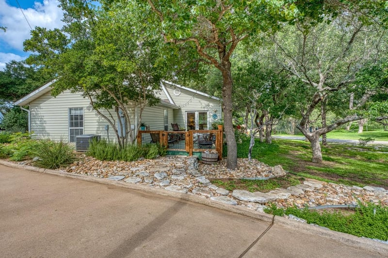 1106 Shorewood DR, Granite Shoals, TX 78654